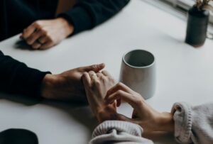 6-signs-you-may-be-in-an-abusive-relationship